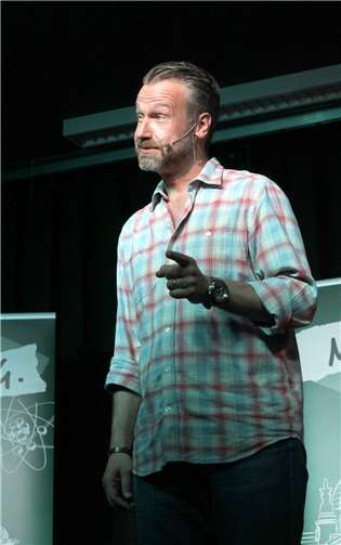 Volker Weininger begeisterte das Publikum mit seiner unnachahmlich ironischen Art.