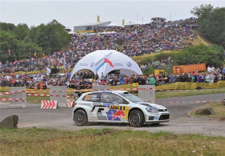 Volkswagen Motorsport - Sebastien Ogier, hier bei der Wertungsprüfung im letzten Jahr.ADAC/ Daniel Roeseler