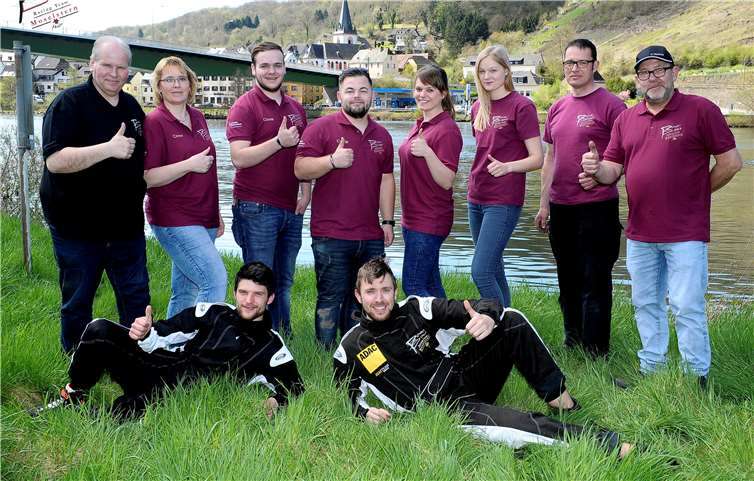 Voll Optimismus: das Powerboat Racingteam Moselstern .privat