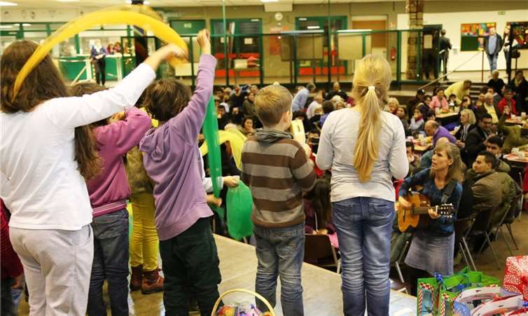 Voll besetzt war die Aula des Konrad-Adenauer-Gymnasiums.