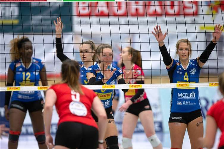 Volle Aufmerksamkeit wird am Samstag von den Deichstadtvolleys gefordert sein, um beim Allianz MTV Stuttgart II keine Überraschung zu erleben.Foto:  Eckard Schwabe