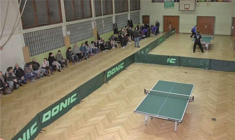 Volle Hütte: Die Jahnhalle beim Spitzenspiel zwischen der SG Sinzig/Ehlingen und den SF Nistertal II. BL