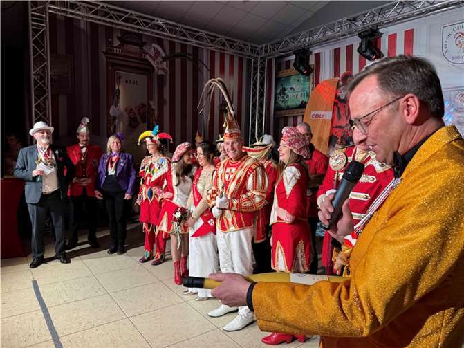 Volle Hütte in der Waaschemer Turnhalle beim närrischen Empfang der Koblenzer Christdemokraten. Foto: Sebastian Gratzfeld / CDU Koblenz