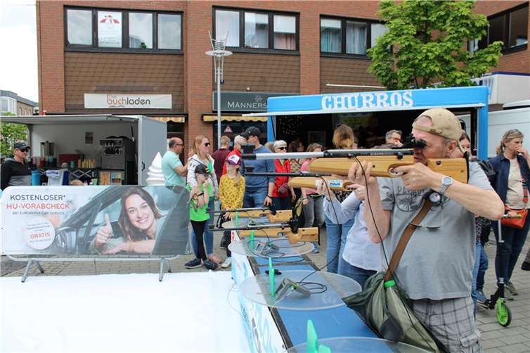 Volle Konzentration bei der „Biathlon Tour 2023“.