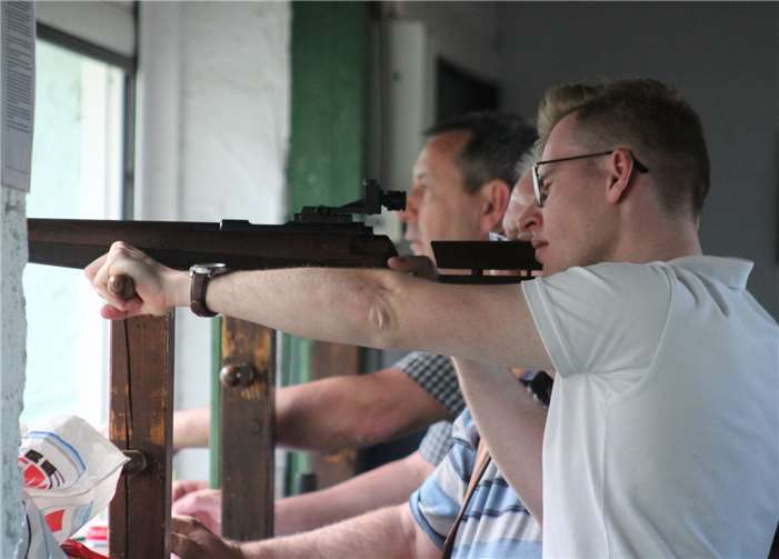 Volle Konzentration beim entscheidenden Königsschuss.