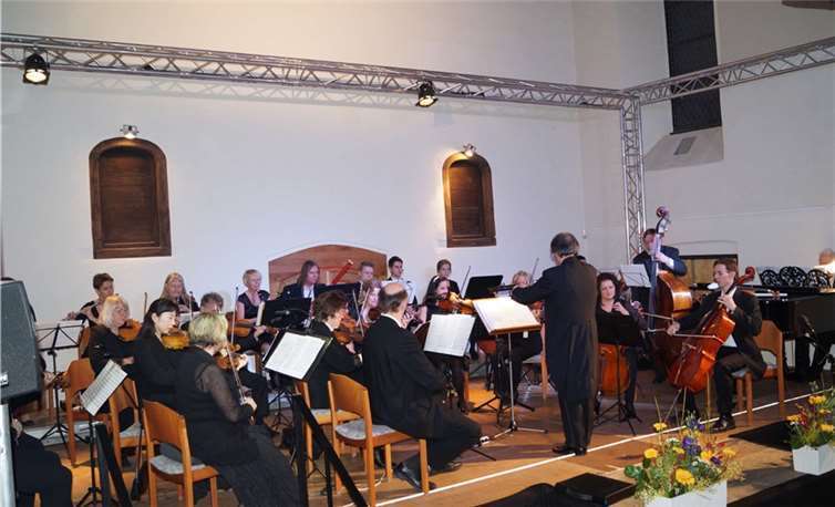 Volle Konzentration beim gesamten Orchester.