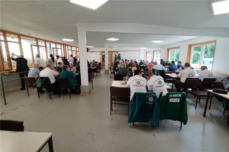 Volle Schützenhalle