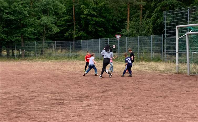 Voller Einsatz wurde auch beim Fußball gezeigt.