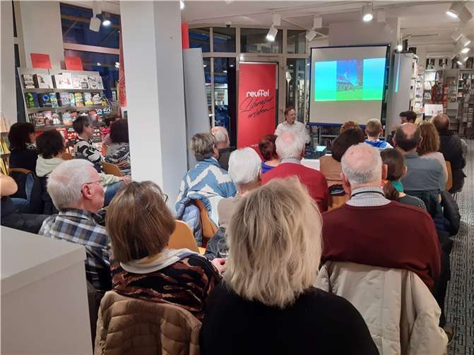 Volles Haus bei der Buchvorstellung.  Foto: privat