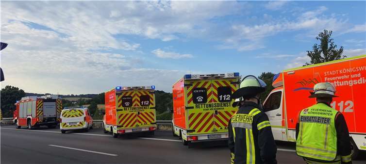 Vollsperrung wegen Rettungsarbeiten auf der A3.
