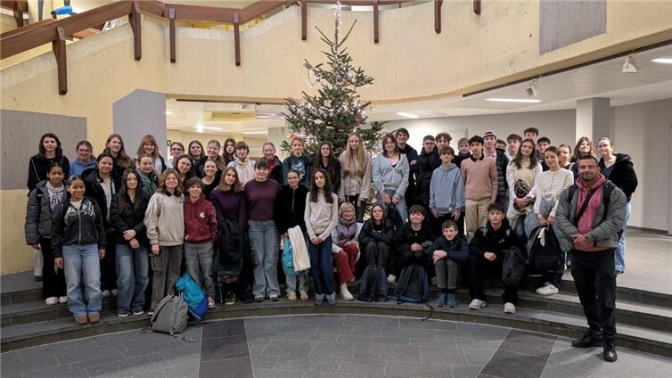 Vom 10. bis zum 16. Dezember 2025 fand eine bedeutende deutsch-französische Schülerbegegnung zwischen dem Kurfürst-Salentin-Gymnasium Andernach und den beiden Partnerschulen – dem Lycée Ernest Couteaux und dem Collège Moulin Blanc aus Saint-Amand-les-Eaux – statt. Foto: privat