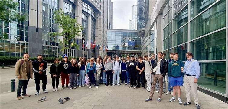 Vom 21. bis zum 27. Mai 2025 fand die diesjährige deutsch-französische Schülerbegegnung zwischen dem Kurfürst-Salentin-Gymnasium Andernach und den Partnerschulen Lycée Ernest Couteaux sowie dem Collège Moulin Blanc aus St. Amand-les-Eaux statt. Foto: privat