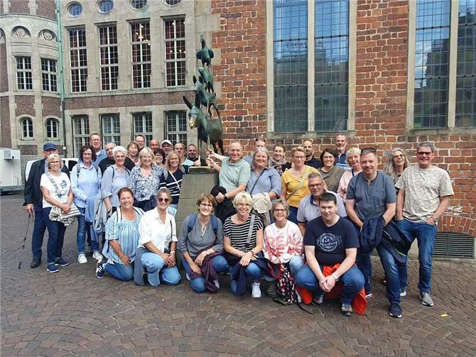 Vom 5. bis 7. September führte die traditionelle „Kürassiere & friends“-Tour in diesem Jahr in den hohen Norden. Günni und seine Frau Sandra hatten die Fahrt in die Hansestadt Bremen und nach Bremerhaven organisiert. Foto: privat