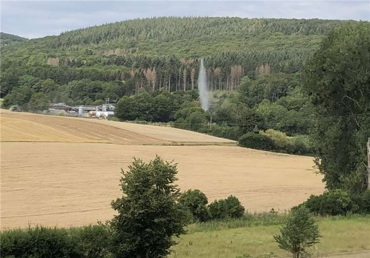 Vom Aussichtsspunkt aus gab es einen tollen Blick auf den Wehrer Geysir.