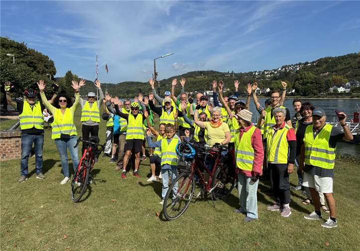 800 Kilometer für sichere Radwege Vom Bahnhof Bad Neuenahr führte die Route entlang des Ahr-Radwegs bis an den Rhein nach Kripp. Foto: B. Schneider