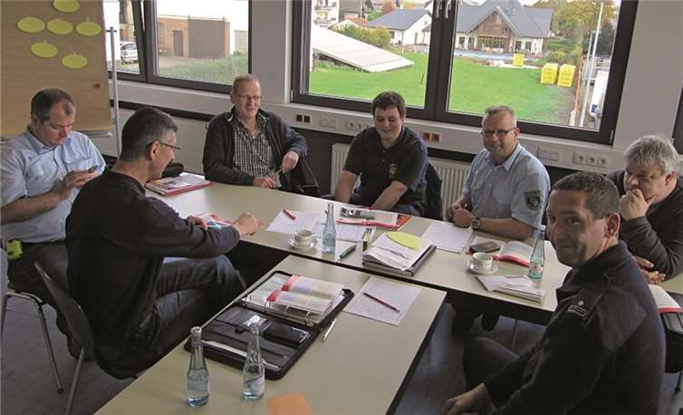 Vom Kreisfeuerwehrverband Mayen-Koblenz e.V. ist kürzlich mit rund 25 Teilnehmerinnen und Teilnehmern das erste Seminar im Land Rheinland-Pfalz durchgeführt worden. privat