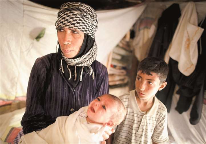 Vom ausweglosen syrischen Bürgerkrieg ist inzwischen etwa die Hälfte der syrischen Bevölkerung betroffen. Mit den laufenden Projekten ist es Caritas international möglich, die Situation von etwa 21.000 Menschen zu verbessern. Caritas International