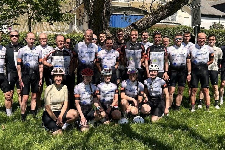 Von 29 Startern fuhren 26 die 300km-Strecke, zwei 200km und eine Radlerin 100km.
