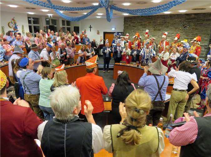 Von Anfang an herrschte beim „Alpenglühen“ im historischen Gemäuer eine großartige Stimmung.Fotos: MKA.