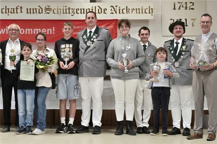 Von Links Detlev Leersch, Maximilian Röder, Daniela Röder, André Gelhard, Jonas Berens, Antonia Gärtner, Benedikt Lohner, Alexander Jahnke, Vali Jahnke, Norbert Missong.