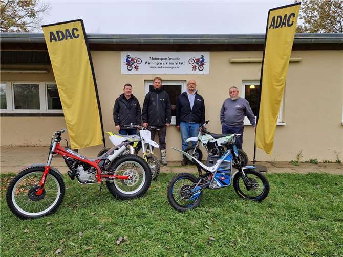 Von Links: Sascha Söffing (ADAC Mittelrhein e.V.) Benjamin Rübsaat (ADAC Mittelrhein e.V.), Ralf Bäuml (MSF Winningen e.V. im ADAC), Klaus Mölich (MSF Winningen e.V. im ADAC). Foto: privat
