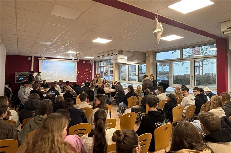 Von Schweineherzen und Werbefilmen: Ein Tag an der Fachoberschule. Foto: Serina Zoaeter