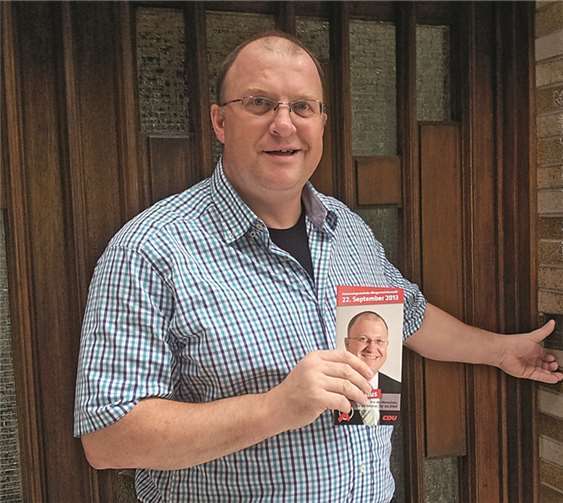 Von Tür zu Tür durch die Gemeinden - CDU-Bürgermeisterkandidat Guido Nisius setzt seine Bewerbungstour durch die Ortsgemeinden der Verbandsgemeinde Adenau fort.