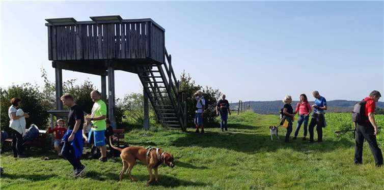 Von der Aussichtskanzel bei Rüscheid konnte man Richtung Osten den 70 km entfernten Großen Feldberg sehen!
