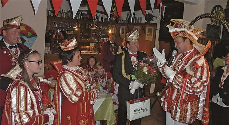 Von der KG „Närrische Landskroner Heimersheim“ war unter anderem der frisch proklamierte Prinz Werner I. Schmidt angereist.  Privat