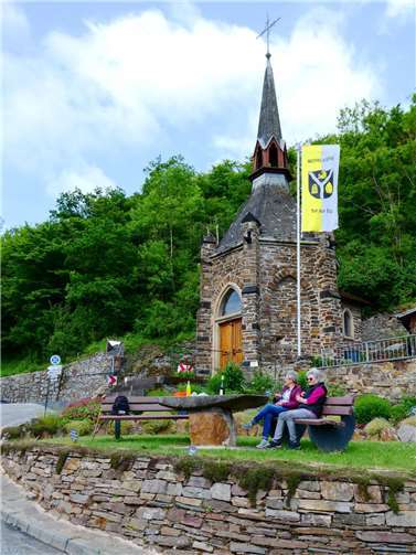 Feuer und Flamme weckt Moselkern aus dem Dornröschenschlaf! Von der Kapelle bis zum Insektenturm – Moselkern erstrahlt dank engagierter Helfer