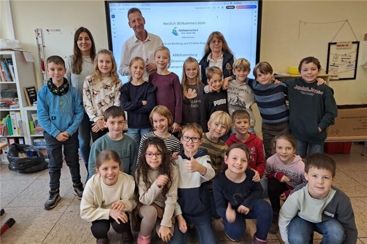 Von der Schule zur Umwelt: Polcher Kinder als Müllpioniere. Fotos: Christina Osswald-Grün