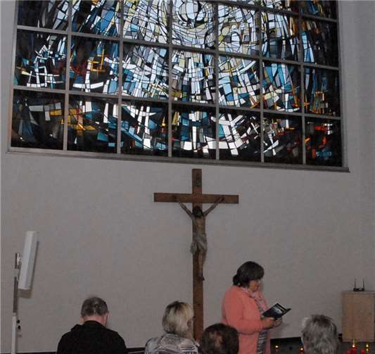 „Von guten Mächten“ war das Thema der Andachtenin der Friedhofskapelle Baumbach.