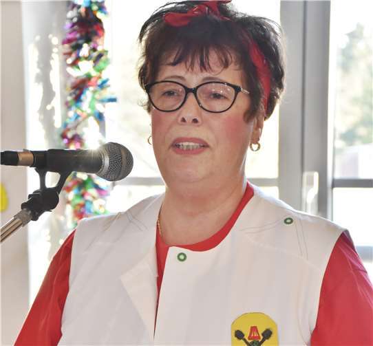 Von ihrer Arbeit als Klofrau im Hauptbahnhofberichtete in der Bütt Elke Leiendecker.