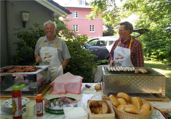 Von leckerem Kuchen bis zu herzhaften Steaks war alles reichlich vorhanden. Foto: privat