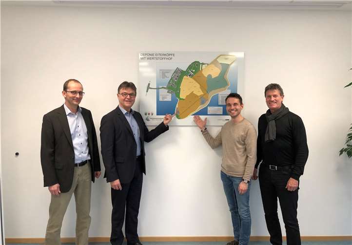 (Von links) AZV-Geschäftsführer Frank Diederichs, Burkhard Nauroth, Verbandsvorsteher und Erster Kreisbeigeordneter von Mayen-Koblenz, David Langner, künftiger Oberbürgermeister der Stadt Koblenz sowie Detlev Pilger, MdB. privat