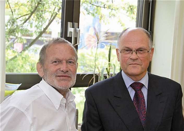 Von links Albin Schmid und der stellvertretende Direktor Herr Sprich.