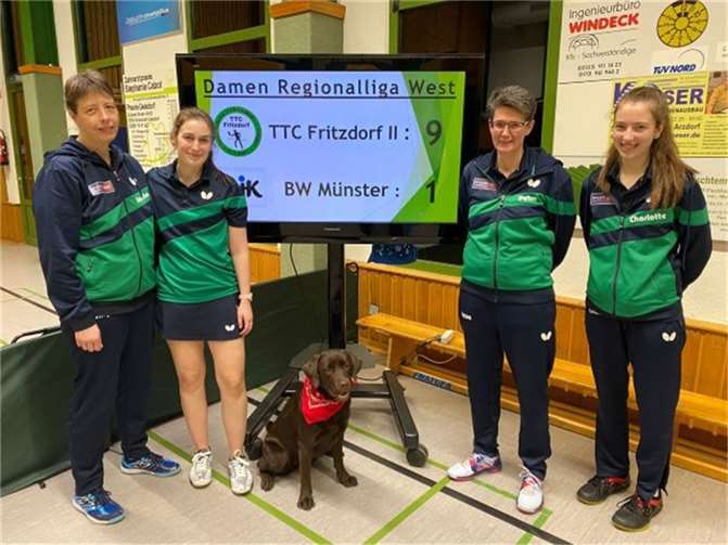 Von links: Angela Schönau, Teresa Ströher, Petra Schoulen, Charlotte Schönau.  Fotos: TTC GW Fritzdorf