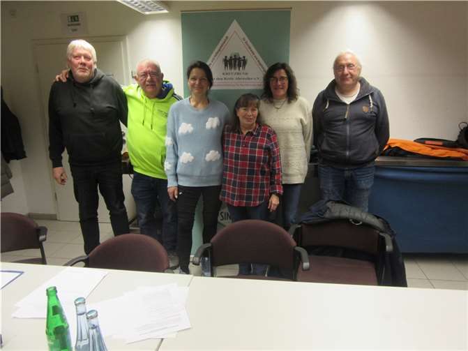 Von links: Beisitzer: Detlef Granderath, 1. Vorsitzender: Norbert Fischer, 2. Vorsitzende Monika Pfahler-Steber, Schriftführerin Andrea Vogel, 2. Kassiererin: Sigrid Lange, 1. Kassierer: Werner Sonneberger. Foto: privat