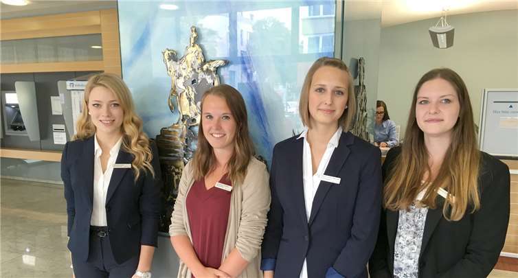 (Von links) Carolin Urwer, Jaqueline Schäfer, Paula-Sophie Meincke und Shanice Schneider. 