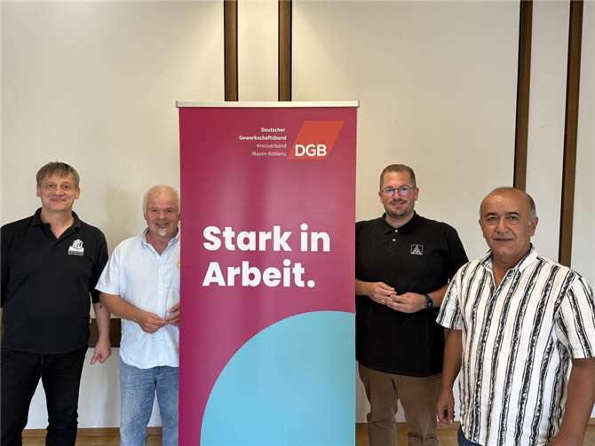 Von links: Der neue Vorstand DGB Bendorf: Michael Köther, IG BAU, Ferhat Cato, Ver.di, David Jansen, IG Metall, und Baktas Naymann, GEW.  Foto: DGB/ Edith Sauerbier