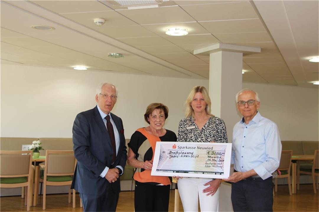 30.000 Euro für das Josef-Ecker-Stift