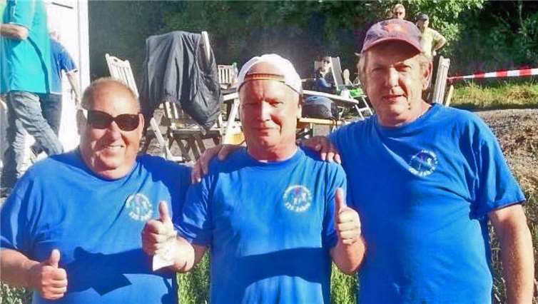 Von links: Dieter Kutzner, Reiner Christ (beide TV Feldkirchen) und Jean-Marc Adams (TUS Niederberg) haben sich für die Deutsche Meisterschaft qualifiziert.privat