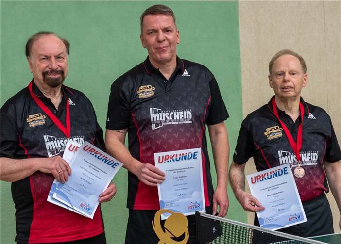 Von links: Dr.Ingo Stierle, Lars Wilken und Friedhelm Paus Foto  Foto: Reiner Falk