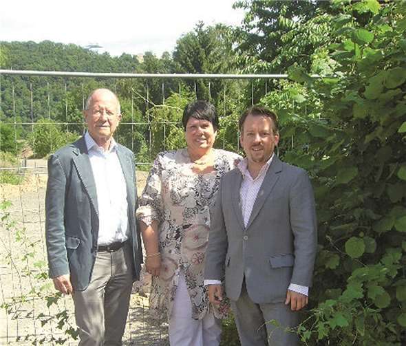 (Von links) Edgar Kühlenthal, Angela Keul-Göbel und Stephan Wefelscheid machten sich ein Bild vor Ort. privat