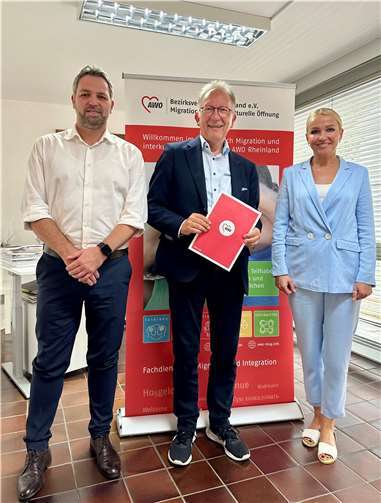 Von links: Elvin Sokoli, Erwin Rüddel, Julia Lebzak Copyright Büro Rüddel  Foto: Büro Rüddel