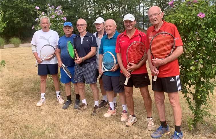 Von links: Erhard Burggraf, Dieter Tomm, Helmut Görisch, Reinhard Pohl, Jürgen Hoss, Rudi Kuhnke, Harry Leinz. Foto: privat