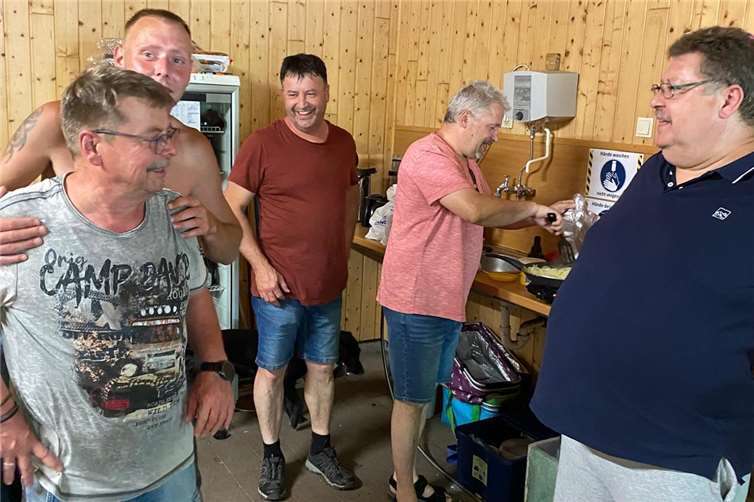 Von links: Frank Krausler, Marco Heyduzcek, Lothar Bauer, Patrick Leist, Ralf Bauer.