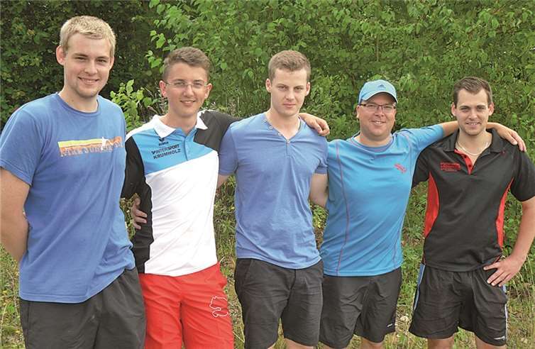 (Von links) Jonathan Monix (Mannschaftsführer), Nick Löcher, Patrick Weidung, Marc Weber und Julian Monix. privat