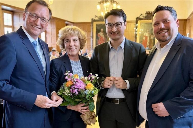 Von links: Josef Oster, Dr. Dagmar Kranz, Philip Rünz und Andreas Birtel nach der erfolgreichen Wahl von Dr. Dagmar Kranz zur Bürgermeisterin – gemeinsam für ein starkes Koblenz.