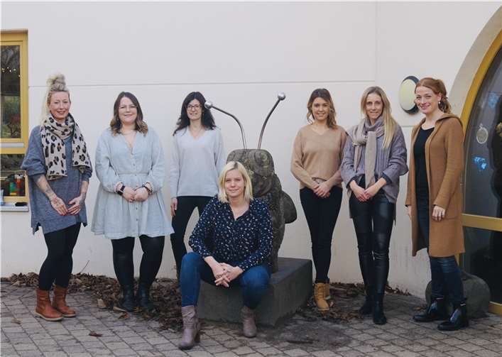 Von links Katja Schmitz-Einig (Beisitzerin), Jacqueline Scherer (stell. Vorsitzende), Carolin Hennes (Nachrückerin), Sabrina Ehrenberg (Beisitzerin), Jennifer Münch (Nachrückerin), Kathrin Berressem (Nachrückerin), Jessica Poschmann (Vorsitzende), Sabrina Neises (Beisitzerin) fehlt auf dem Foto. Foto: privat